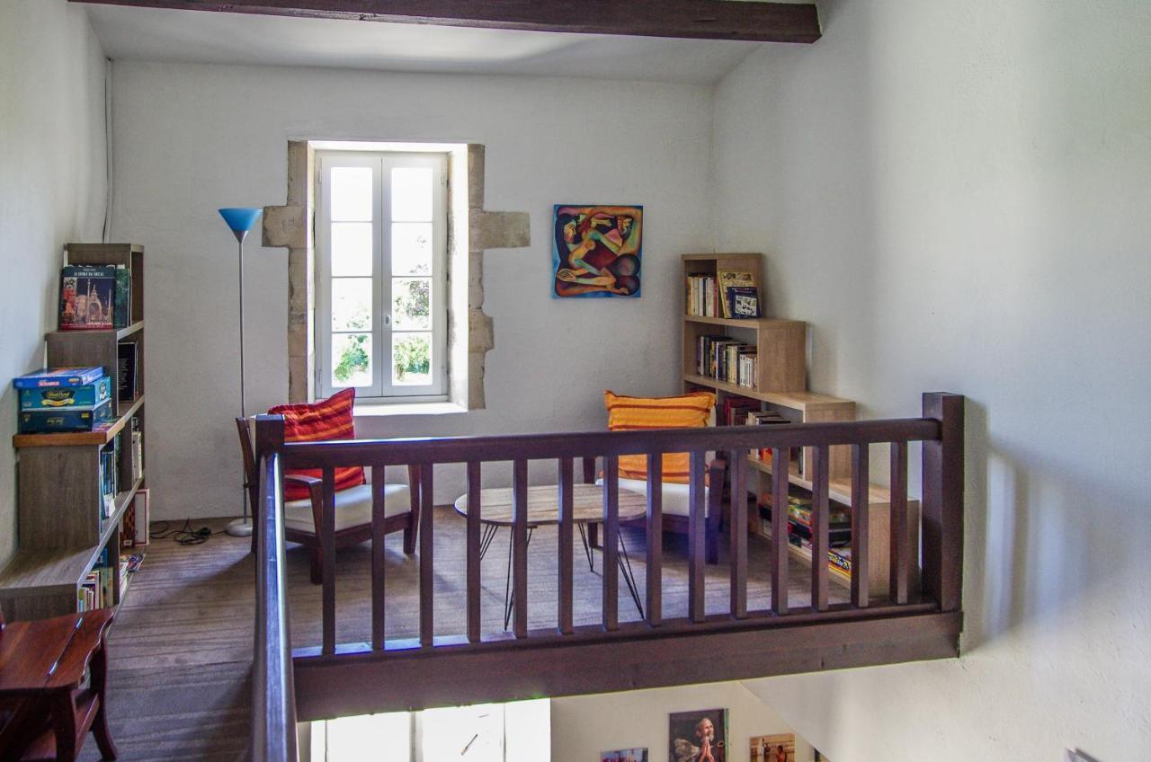Logis Saint Leonard Bed & Breakfast Dompierre-sur-Mer ภายนอก รูปภาพ