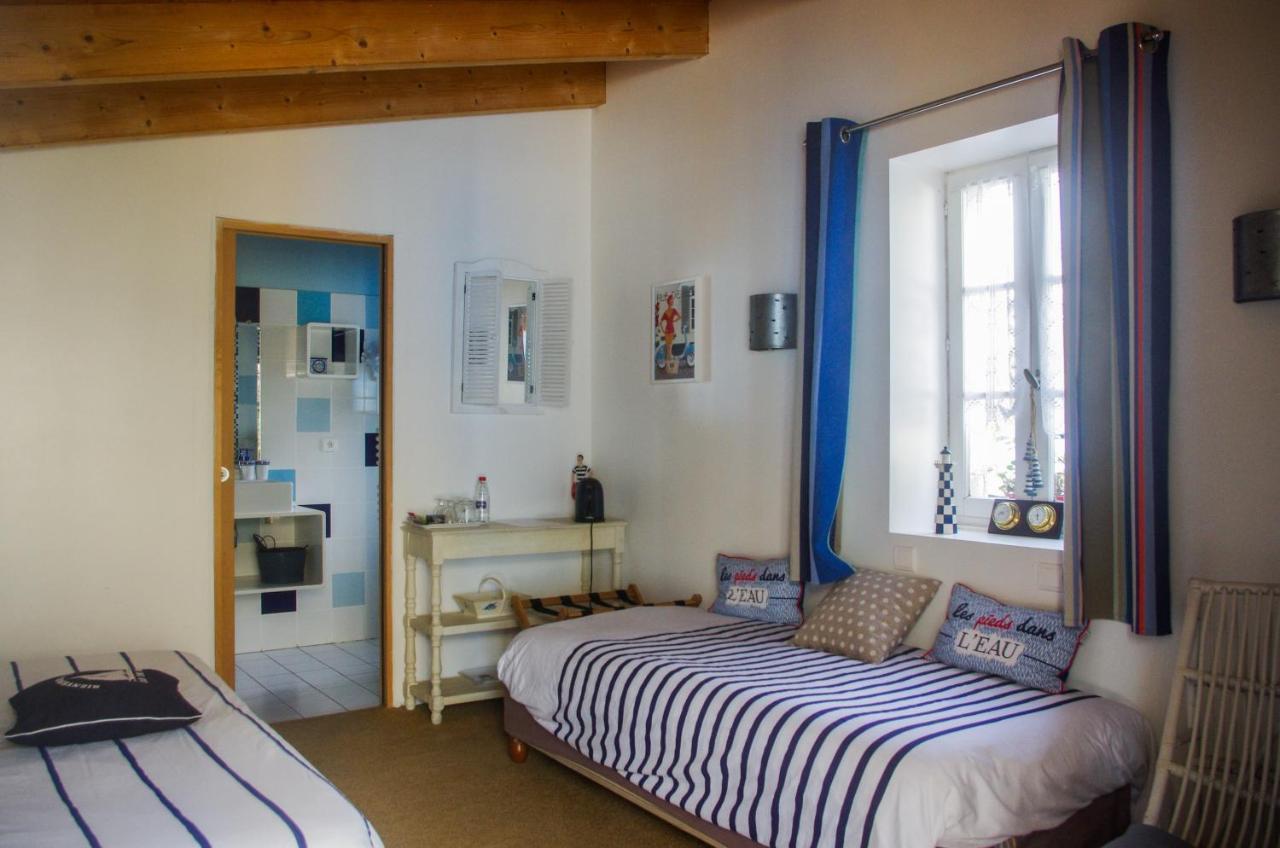 Logis Saint Leonard Bed & Breakfast Dompierre-sur-Mer ภายนอก รูปภาพ